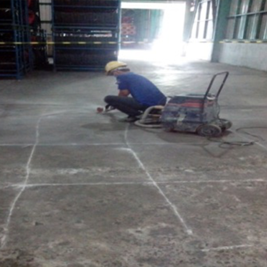 Perbaikan dan pemeliharaan lantai epoxy rusak atau aus